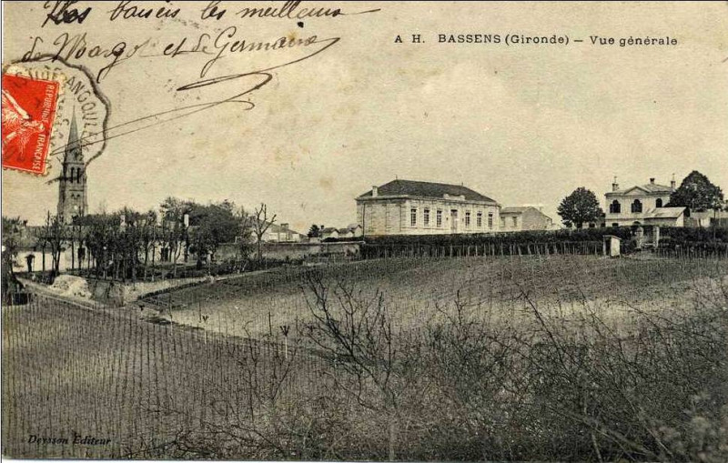 Carte postale ancienne Bassens - vue générale 3