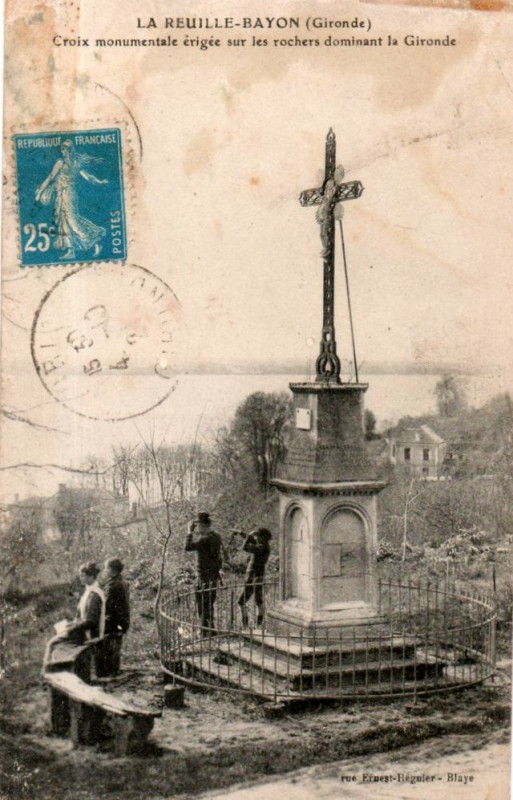 Carte postale ancienne Bayon - La croix 1