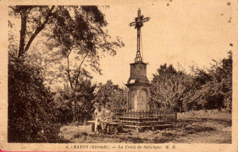 Carte postale ancienne Bayon - La croix 3