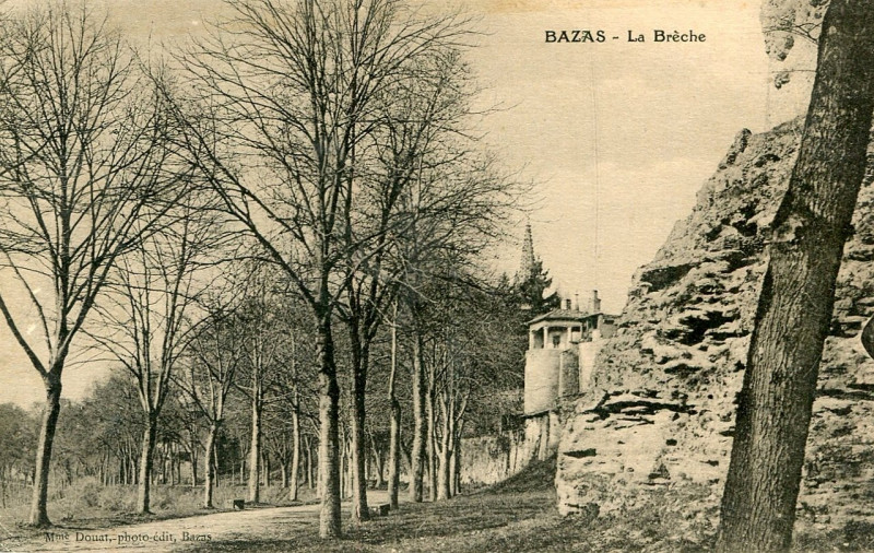 Carte postale ancienne Bazas - la Brèche 1