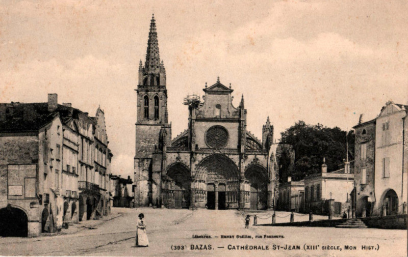 Carte postale ancienne Bazas - Place de la République 4