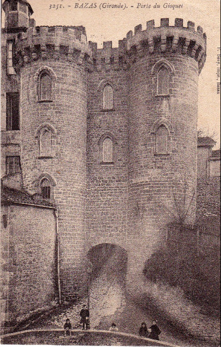 Carte postale ancienne Bazas - porte de Gisquet 1a