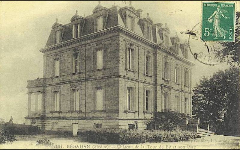 Carte postale ancienne Bégadan - château de la Tour de By 1