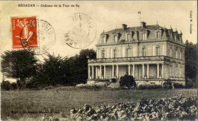 Carte postale ancienne Bégadan - château de la Tour de By 2