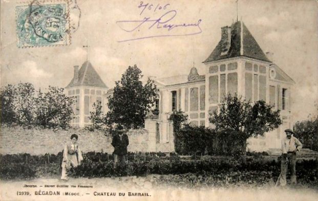 Carte postale ancienne Bégadan - château du Barrail