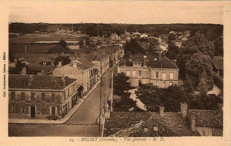 Carte postale ancienne Belin-Béliet - bourg 2