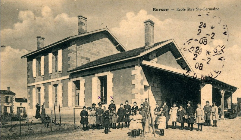 Carte postale ancienne Berson - école libre