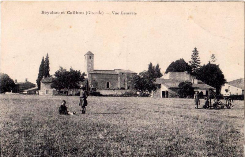 Carte postale ancienne Beychac - vue générale 1