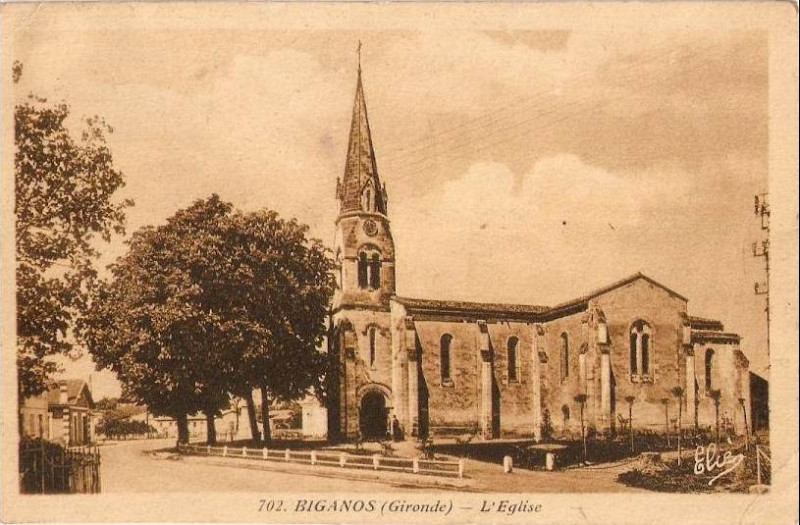 Carte postale ancienne Biganos - église 3