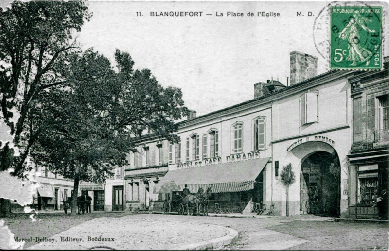 Carte postale ancienne Bf-Place de l'Eglise