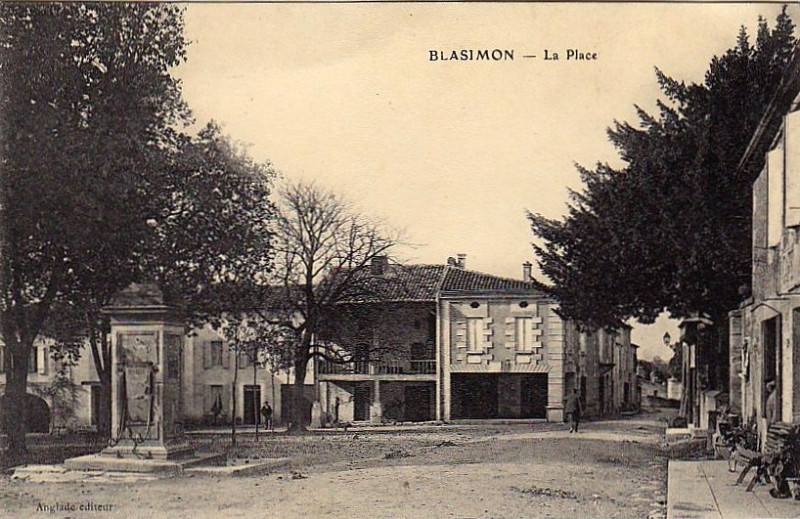 Carte postale ancienne Blasimon - bourg 7