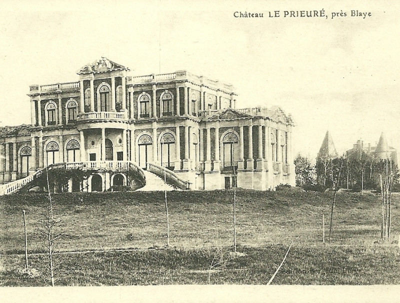 Carte postale ancienne Blaye - château le Prieuré