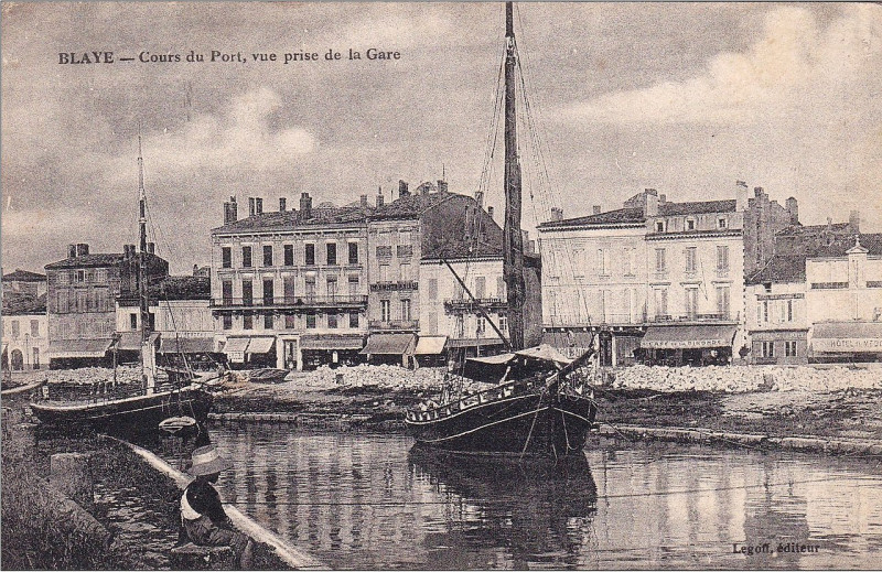 Carte postale ancienne Blaye - cours du port 8
