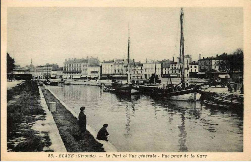 Carte postale ancienne Blaye - Port 1