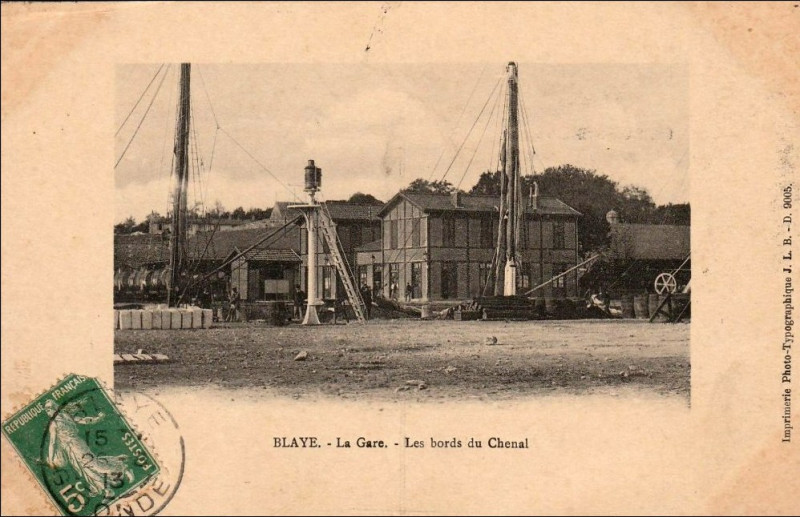Carte postale ancienne Blaye - Port 8