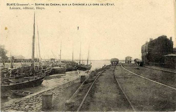 Carte postale ancienne Blaye - Quais 4
