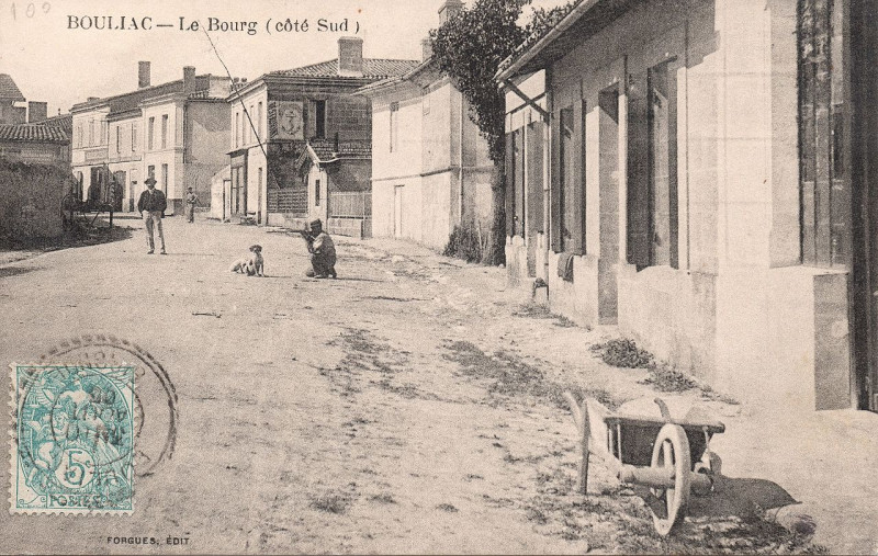 Carte postale ancienne Bouliac Le bourg 4
