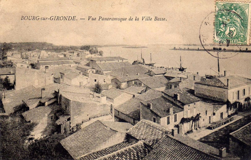 Carte postale ancienne Bourg - Ville-basse 4