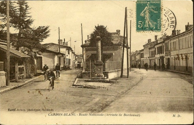 Carte postale ancienne Carbon-Blanc bourg 1