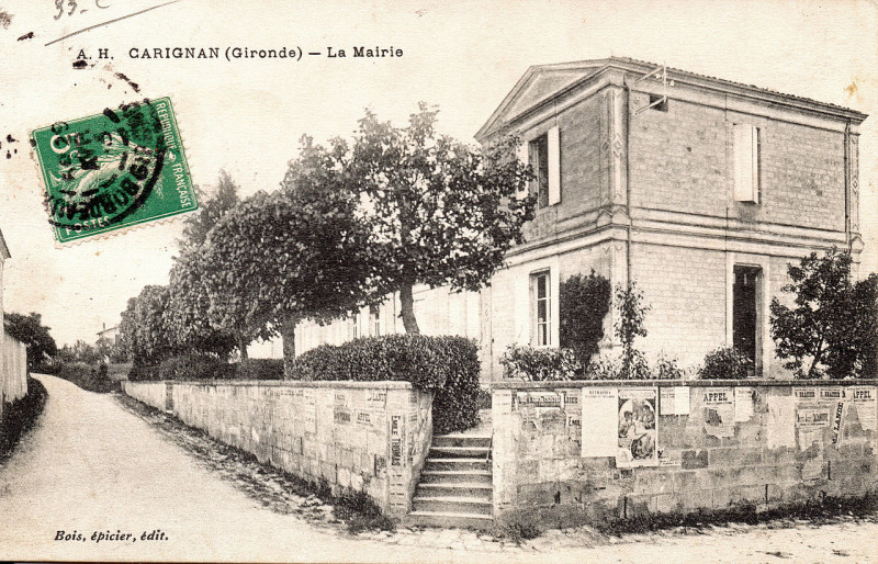 Carte postale ancienne Carignan La mairie 1 à Carignan-de-Bordeaux