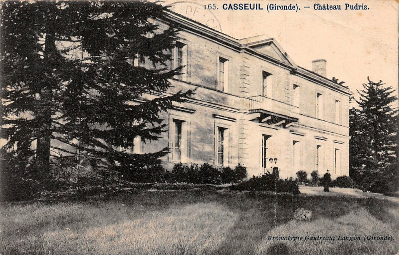 Carte postale ancienne Casseuil - château Pudris