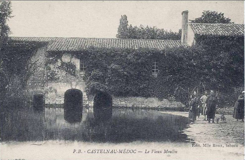 Carte postale ancienne Castelnau-de-Médoc -moulin de Sarnac