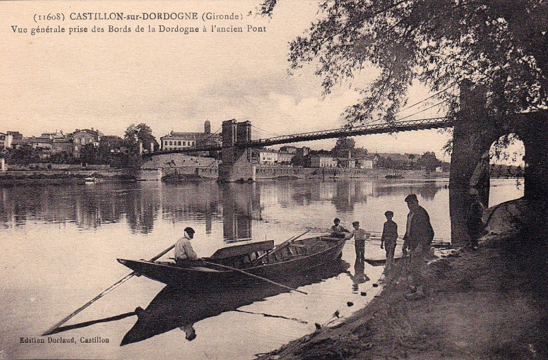 Carte postale ancienne Castillon - pont suspendu 5