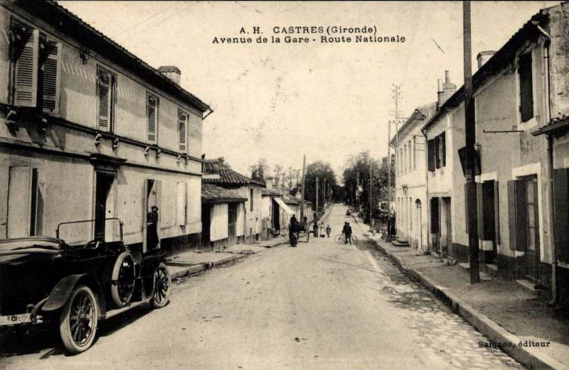 Carte postale ancienne Castres - avenue de la gare 2