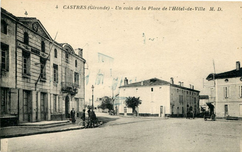 Carte postale ancienne Castres - Place de la Mairie 1