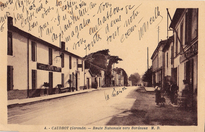 Carte postale ancienne Caudrot - route nationale 2