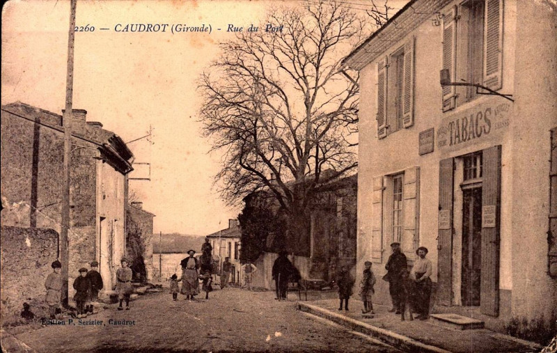 Carte postale ancienne Caudrot - rue du port 1