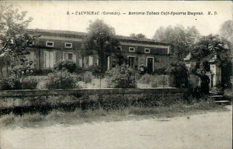 Carte postale ancienne Cauvignac - mercerie Duprat