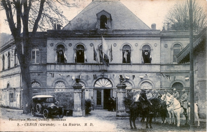 Carte postale ancienne Cenon - Mairie 3