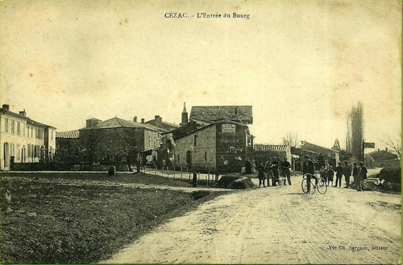 Carte postale ancienne Cézac - bourg 2