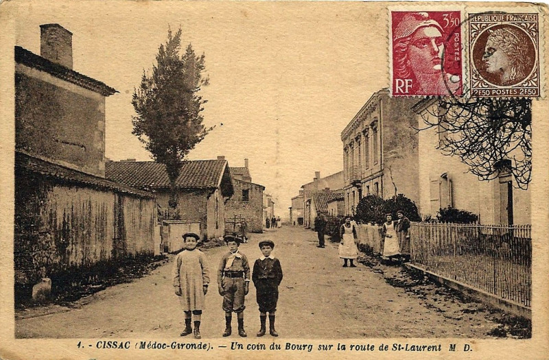 Carte postale ancienne Cissac - bourg 2