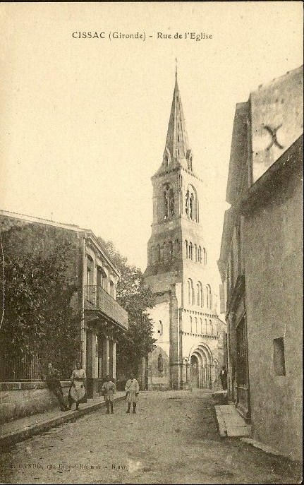 Carte postale ancienne Cissac - église 2