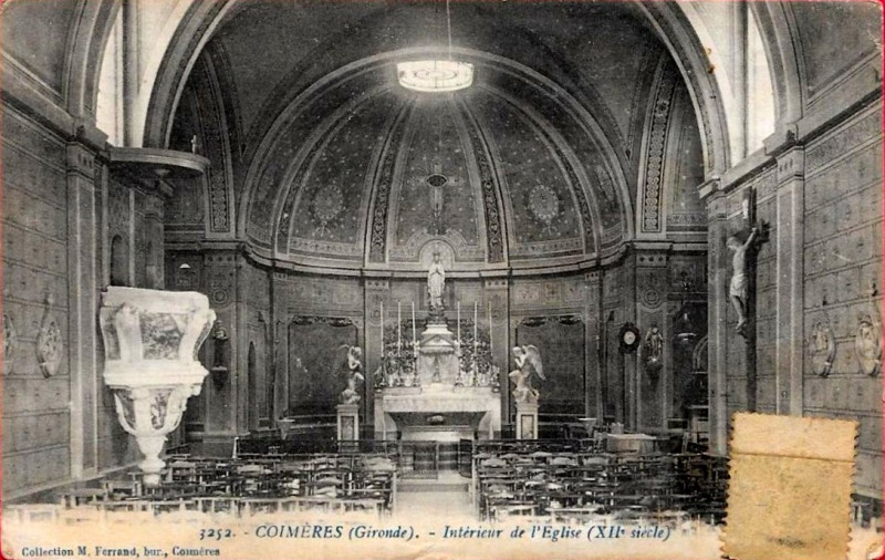 Carte postale ancienne Coimères - église intérieure