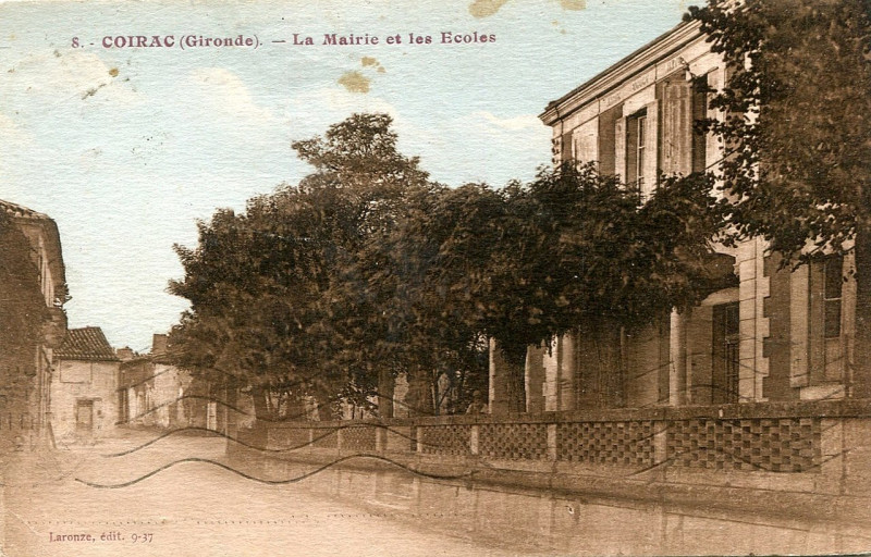 Carte postale ancienne Coirac - Mairie 2