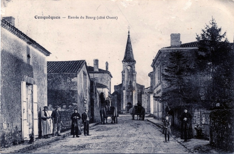 Carte postale ancienne Bourg - Entrée ouest