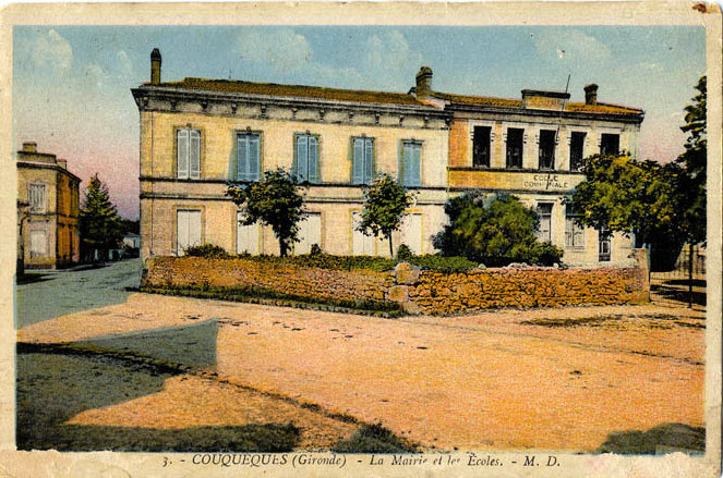 Carte postale ancienne Couquèques - Mairie et écoles a