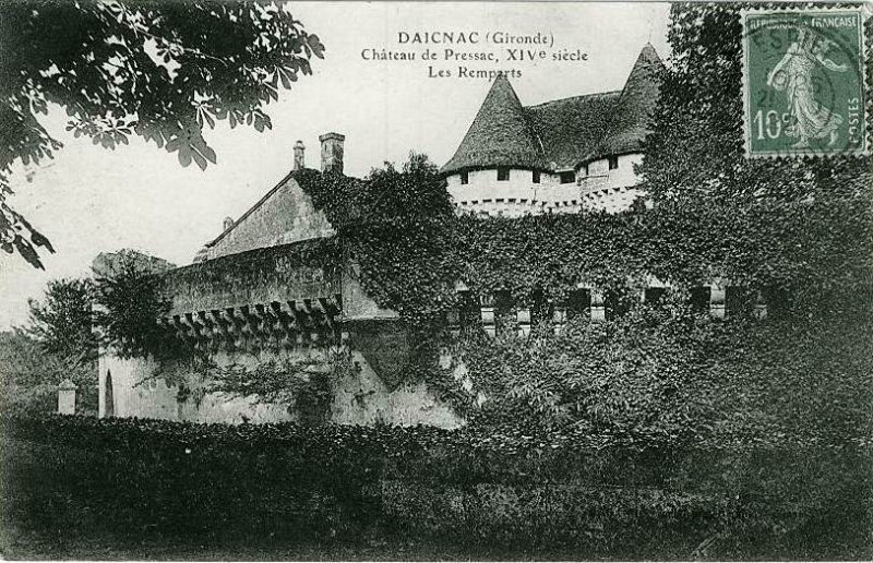 Carte postale ancienne Daignac - château de Pressac 2
