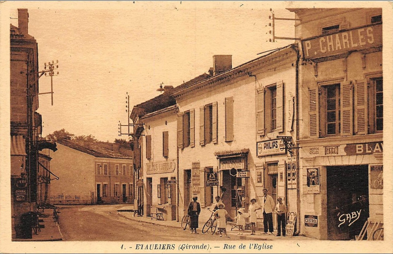 Carte postale ancienne Etauliers - bourg 9