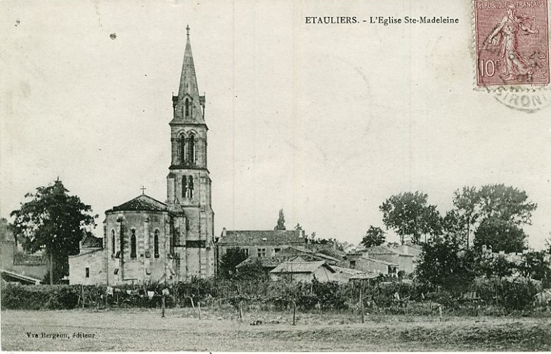 Carte postale ancienne Etauliers - église 3