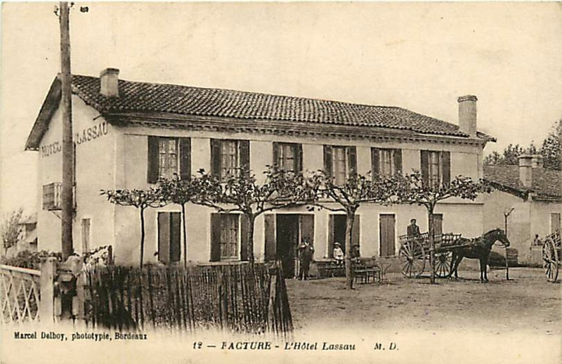 Carte postale ancienne Facture - Hôtel Lassau 2