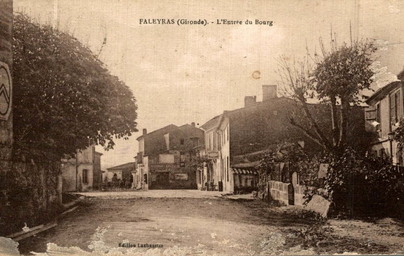 Carte postale ancienne Faleyras - bourg 1