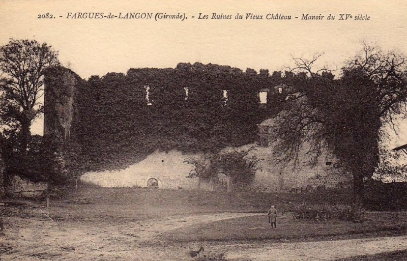 Carte postale ancienne Fargues (Gironde) - ruines du château 4