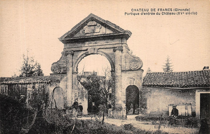 Carte postale ancienne Francs - château 6