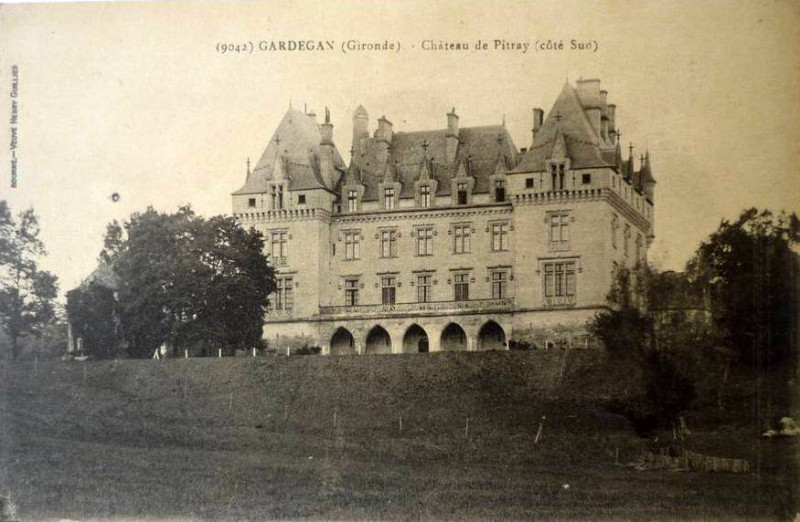 Carte postale ancienne Gardegan-et-Tourtirac - château de Pitray 2