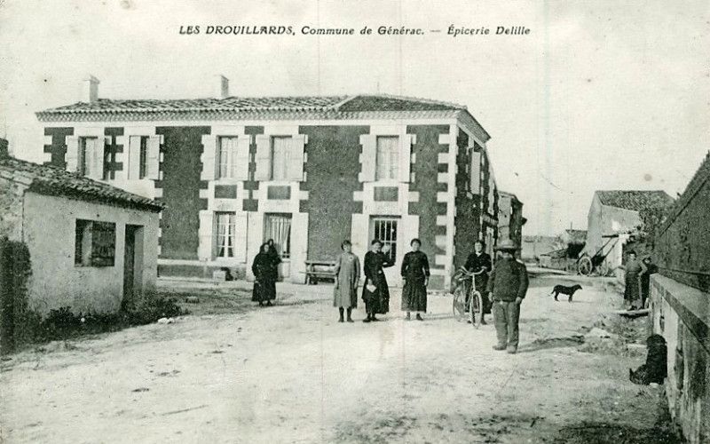 Carte postale ancienne Générac - bourg 2