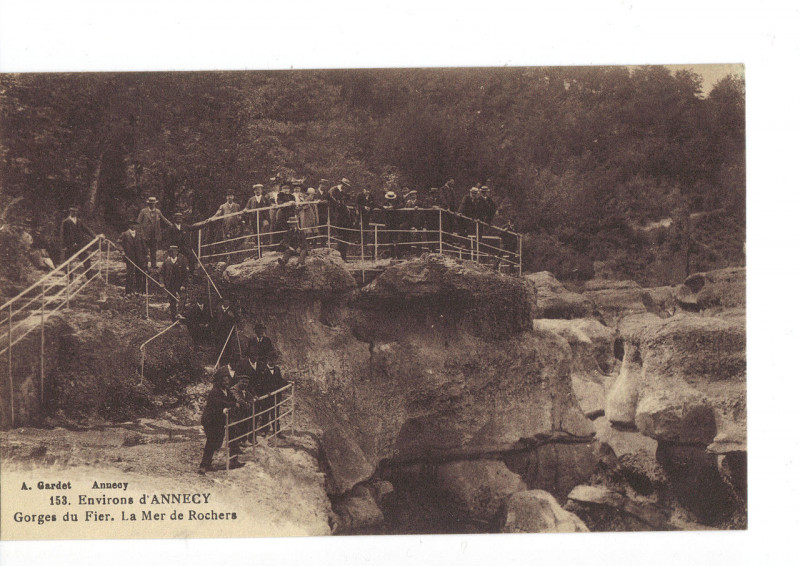 Carte postale ancienne Gorges du fier mer rochers